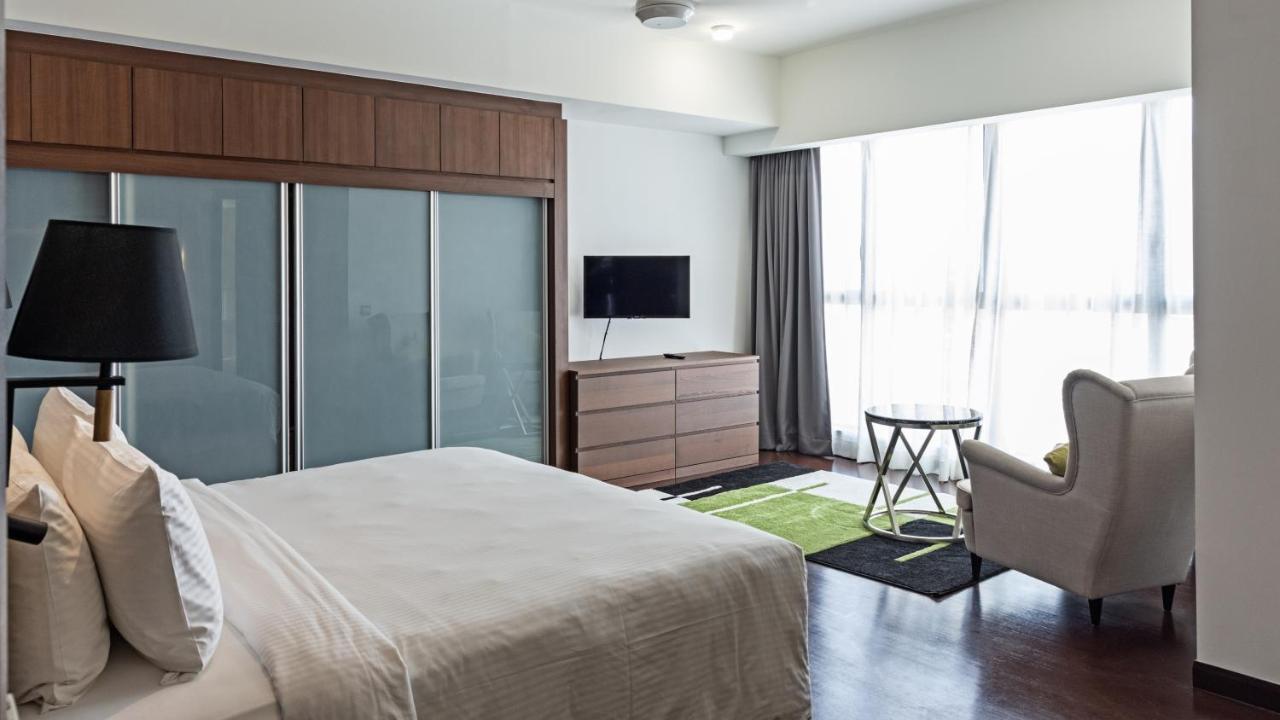 Apartment Trillion By Slg *